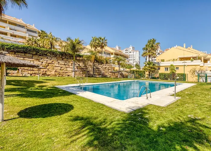 Hanami Puerto Alto Pa 2-1 * Estepona